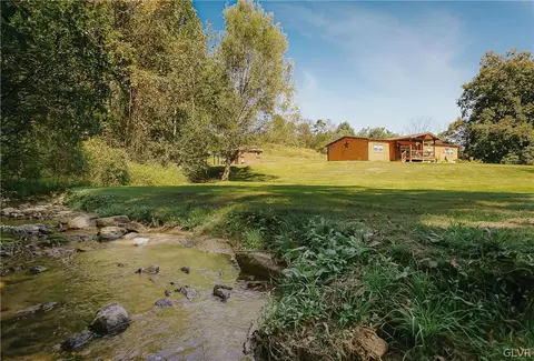 6811 Lentz Rd, New Tripoli, PA 18066