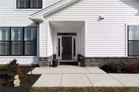 6959 Maple Dr, Bath, PA 18014 photo 35