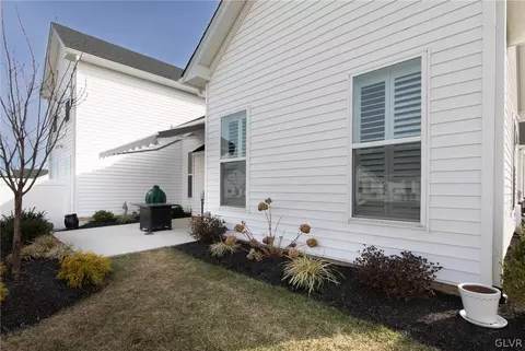 6959 Maple Dr, Bath, PA 18014 photo 36