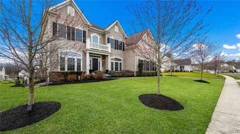 4100 Thompsondale Rd, Coopersburg, PA 18036