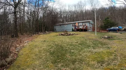 305 Summit Dr, Jim Thorpe, PA 18229