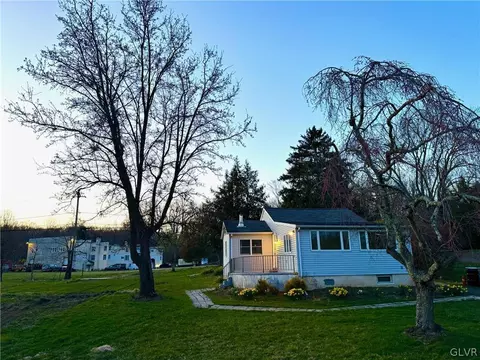 2117 Perkiomen, Perkiomenville, PA 18074