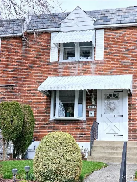 2210 Baker Dr, Allentown, PA 18103