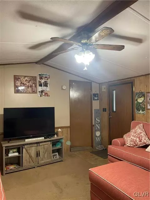4 Indian Trl, Wind Gap, PA 18091 photo 6