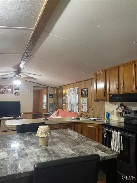 4 Indian Trl, Wind Gap, PA 18091 photo 12