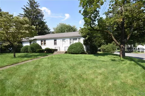 122 Elizabeth Ave, Forks Twp, PA 18040
