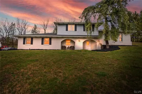 2941 Avery Rd, Slatington, PA 18080