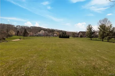 2374 Spring Valley Rd, Saucon Twp, PA 18015