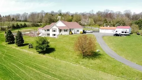 3926 Blacksmith Rd, New Tripoli, PA 18066