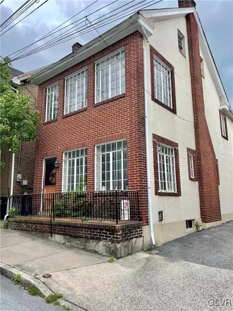 708 E 5th St, Bethlehem, PA 18015 photo 2