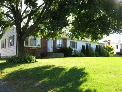 2602 Old Post Rd, Coplay, PA 18037