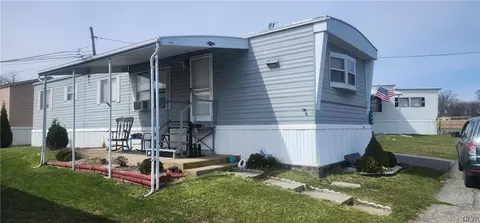 153 Bluebird Ln, Bath, PA 18014