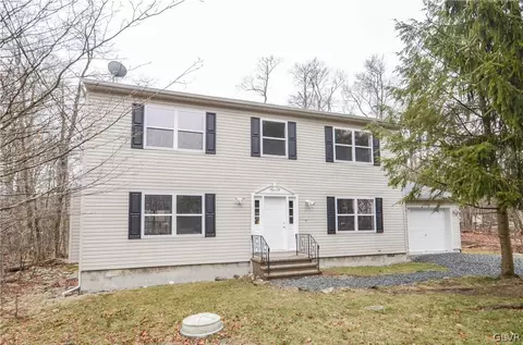 2043 Skyview Ter, Coolbaugh Twp, PA 18466