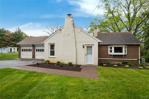 1821 Hidden Valley Rd, Macungie, PA 18062
