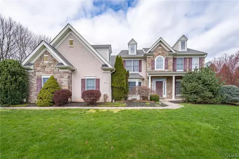 6431 Overlook Rd, Macungie Twp, PA 18069