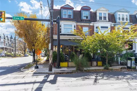 1502 Chew St, Allentown, PA 18102