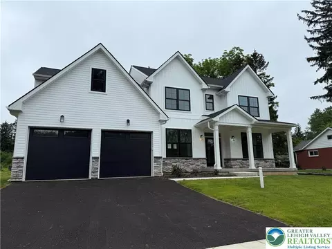 1559 Kelchner Rd, Bethlehem, PA 18018