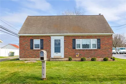4727 Spruce St, Schnecksville, PA 18078
