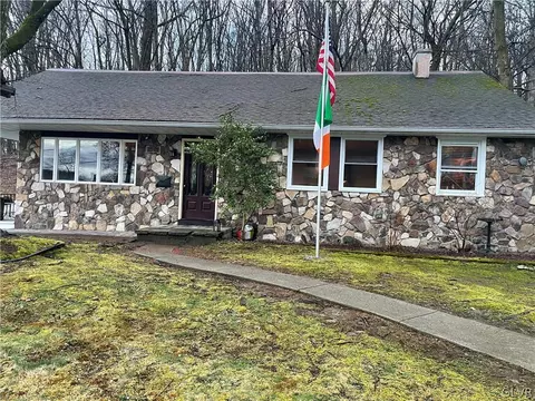 230 Church St, Bangor, PA 18013