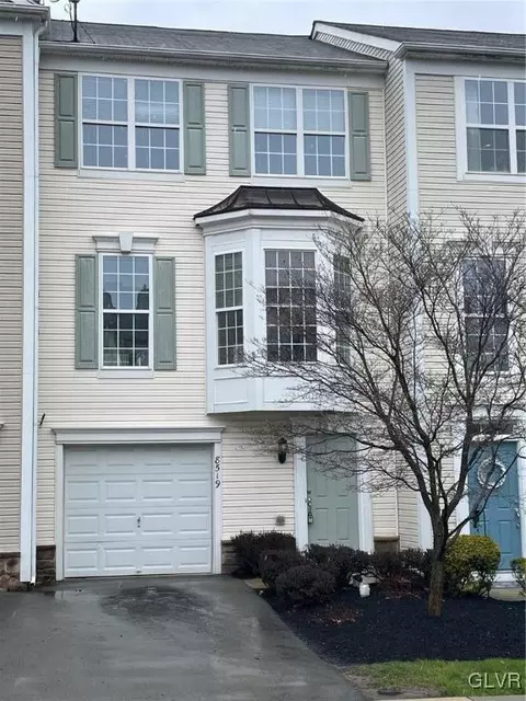 8519 Putnam Ct, Breinigsville, PA 18031