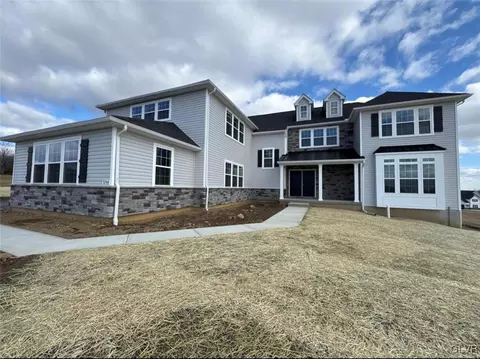 3246 Michaels School Rd #1, Nazareth, PA 18064