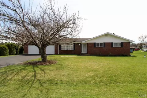 3543 Apple Rd, North Whitehall Twp, PA 18069
