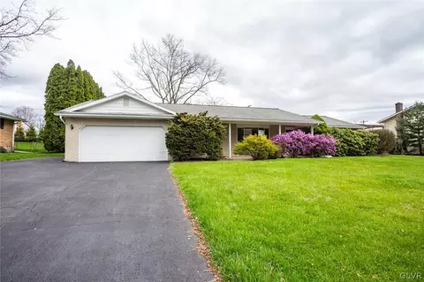 3652 Lenaire Rd, Bethlehem, PA 18020