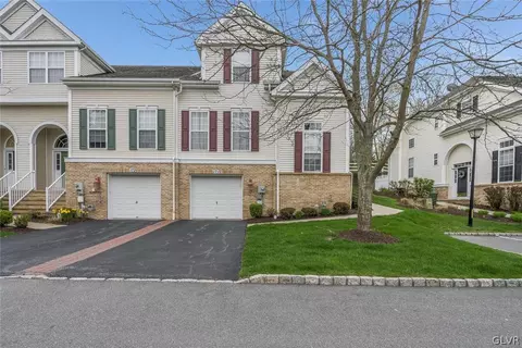 171 Augusta Ter, Williams Twp, PA 18042