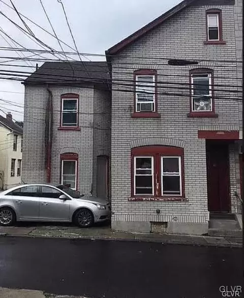 218 N Fountain St, Allentown, PA 18102