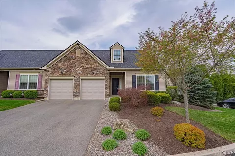 3628 Cottage Dr, Bethlehem, PA 18020