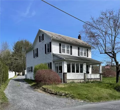 81 Fox Gap Ave, Bangor, PA 18013