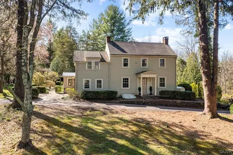 54 Red Hill Rd, Pipersville, PA 18947