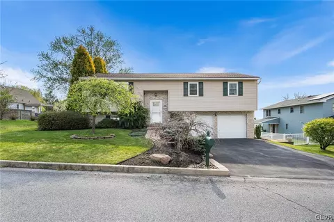 1503 Fernwood Rd, Slatington, PA 18080