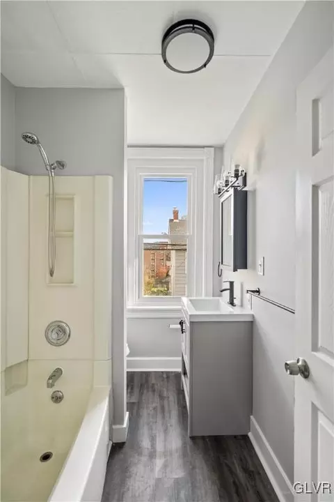 646 Spring St, Bethlehem, PA 18018 photo 9
