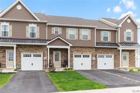 1503 Black Forest Dr, Allentown, PA 18104