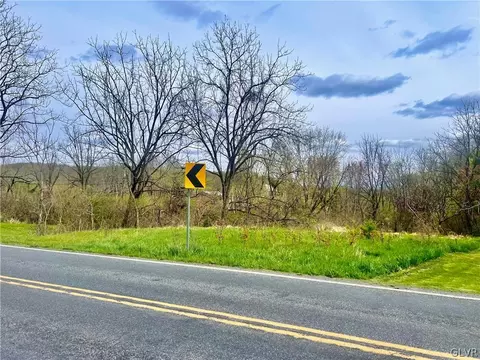 4071 Mountain Rd, Macungie Twp, PA 18062