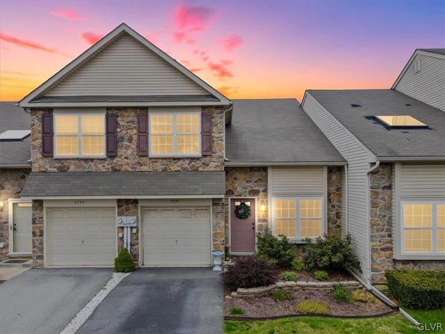 5595 Stonecroft Ln, Allentown, PA 18106