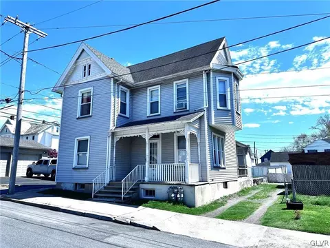 18 E 18th St, Northampton, PA 18067