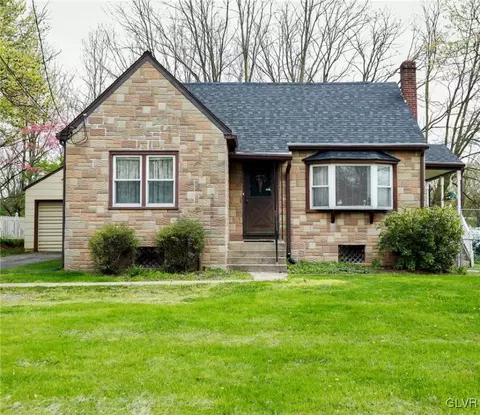 2212 Center St, Bethlehem, PA 18017