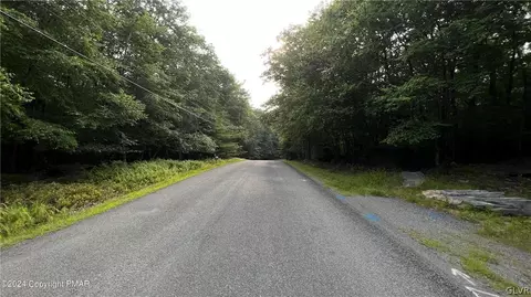 216 Ozark Rd, Pike, PA 18464