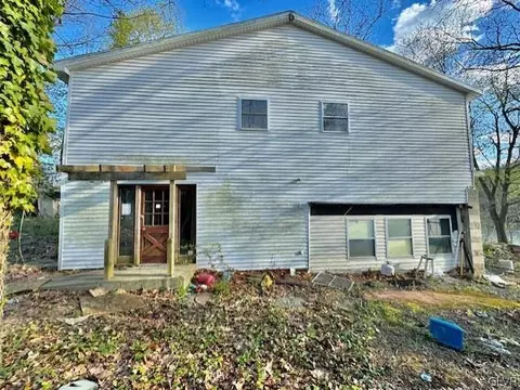 4727 Three Mile Ln, Walnutport, PA 18088