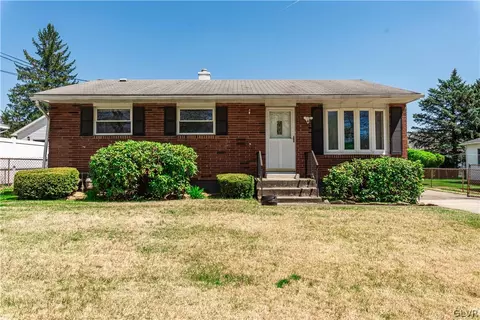 1738 10th St, Bethlehem, PA 18020