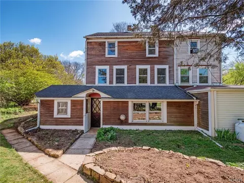 748 Furnace St, Emmaus, PA 18049