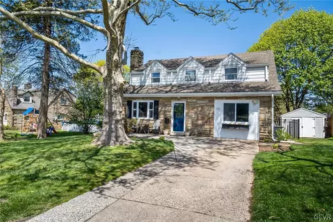 121 Eagle St, Emmaus, PA 18049