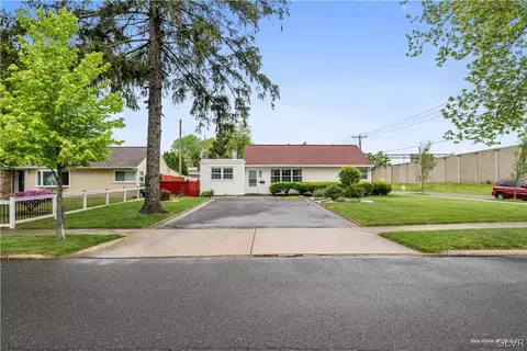 2803 Moravian Ave, Allentown, PA 18103