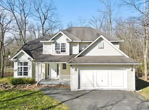 1005 Salamanca Dr, Coolbaugh Twp, PA 18466
