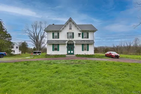 1042 Old Bethlehem Rd, Perkasie, PA 18944