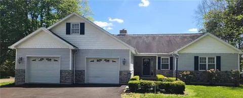 434 Echo Lake Dr, Bangor, PA 18013