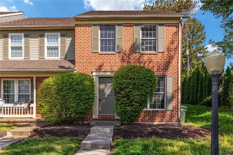 503 Ponds Edge Ln, Allentown, PA 18104