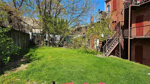 1306 E 4th St, Bethlehem, PA 18015 photo 4